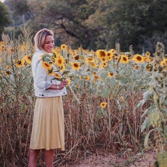 Meet your rad Posher, Sarah - Picture 7 of 11